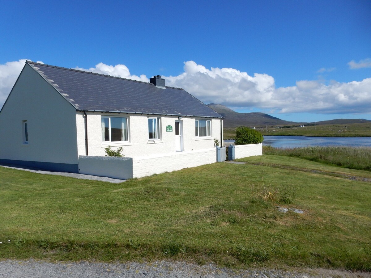 Tigh Tom. Cosy cottage in a stunning location