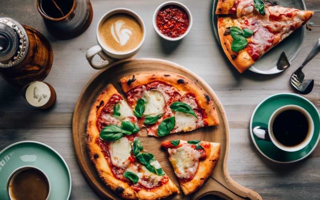 Espaço entre Pizza & Café