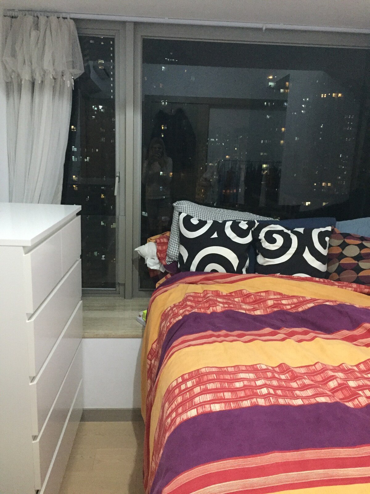 Modern Appartement with balcony in Sai Ying Pun