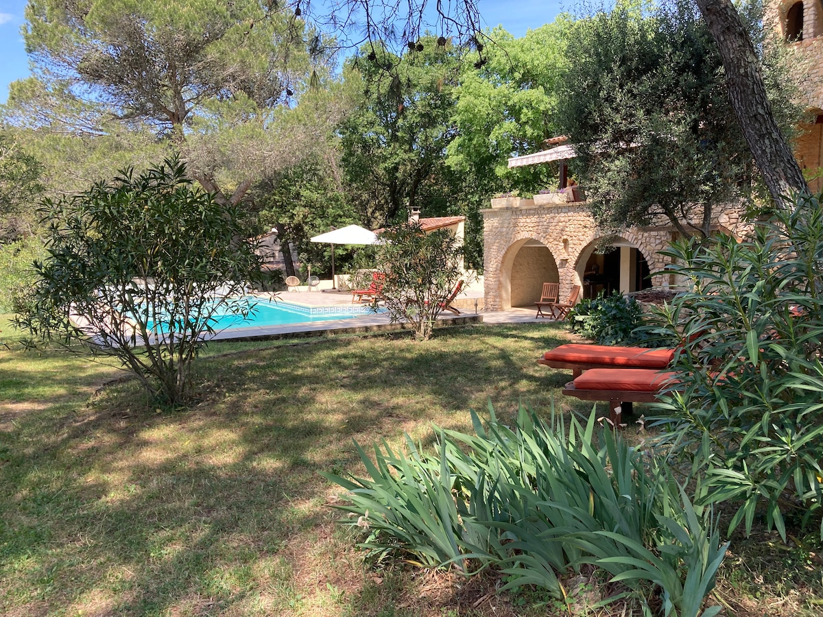 Magnifique villa avec piscine au cœur de la nature