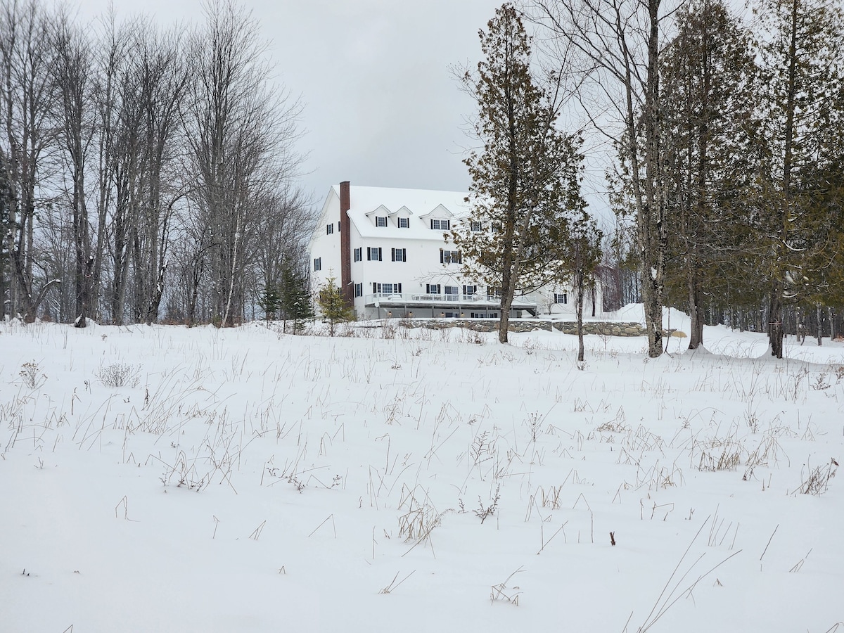 乡村住宅- 166英亩的庄园，滑雪，宽敞