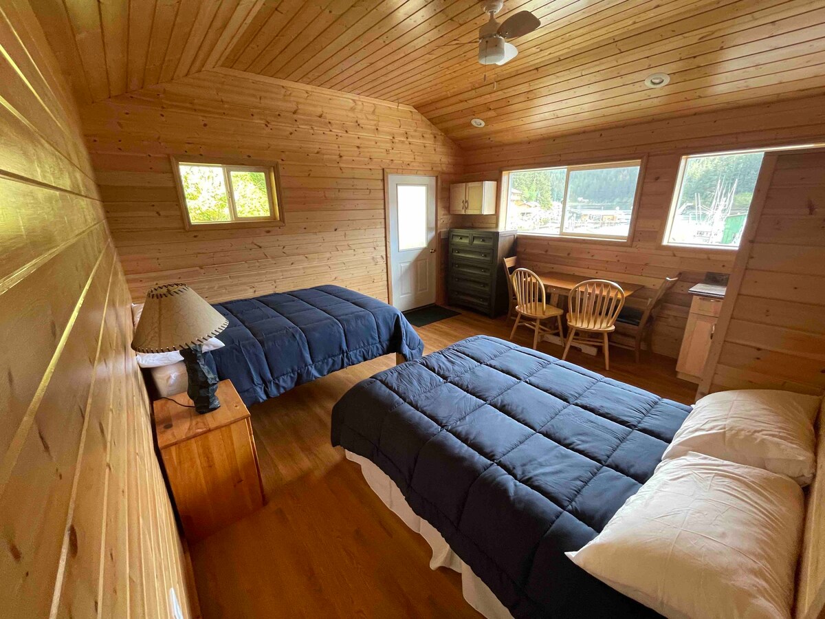 Elfin Cove 's Cabin on the Boardwalk