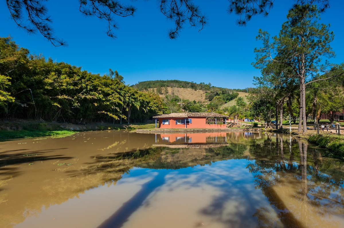 Casa do Lago no Circuito das Aguas em Amparo