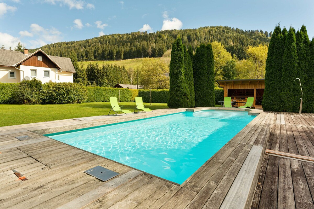 Bungalow in Gloednitz in Carinthia with pool