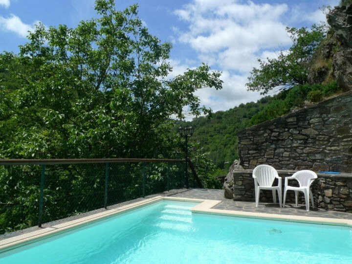 Le Four, gorgeous stone cottage with private pool