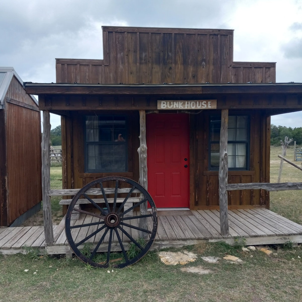 The Hideaway Ranch - Bunkhouse