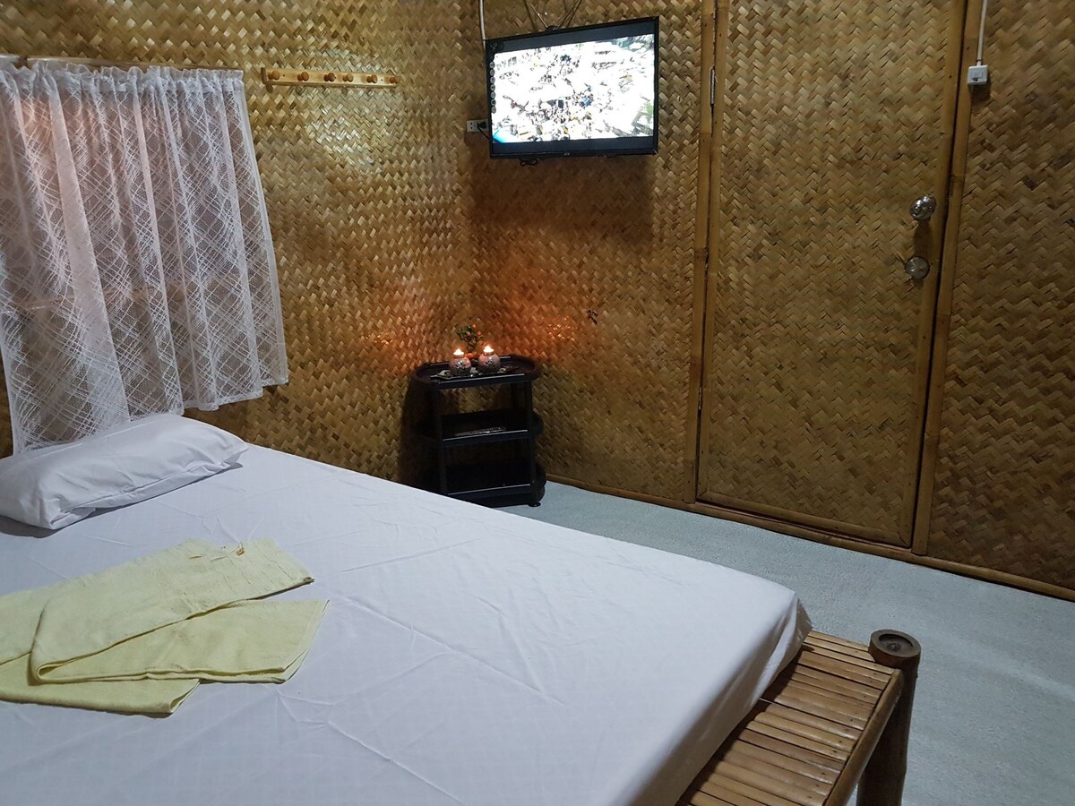 Bamboo Rm (B)带空调、热水淋浴间和私人CR