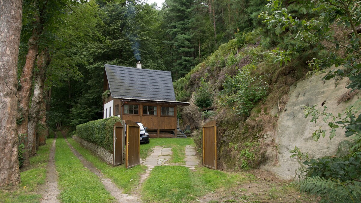 Elbe Sandstone Cottage