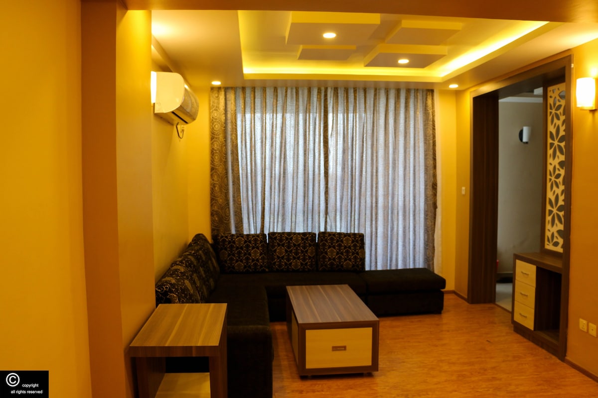 3卧室家庭公寓，带喜马拉雅景观和城市景观