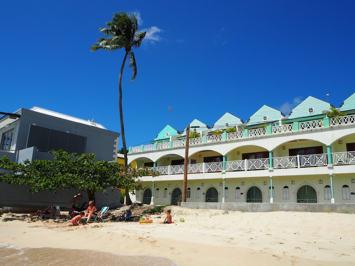 珊瑚沙洲（ Coral Sands ）空调海滨公寓，靠近便利设施