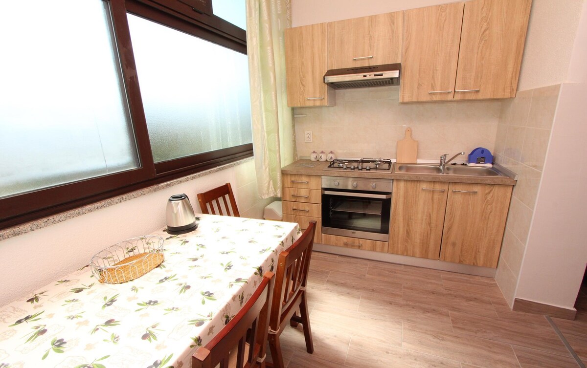 Maruchita Comfort Two-Bedroom Apartment (Djimi)