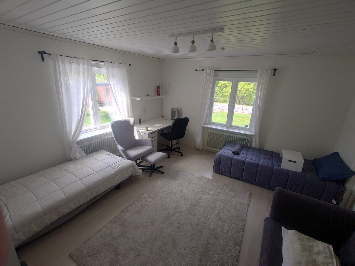 Apartment with shared kitchen in House