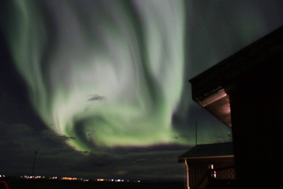 Hekla Cabin 1火山和冰川景观