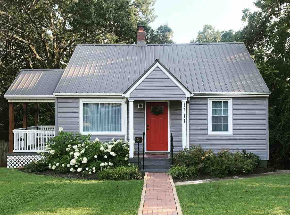 Cozy Cottage Bungalow