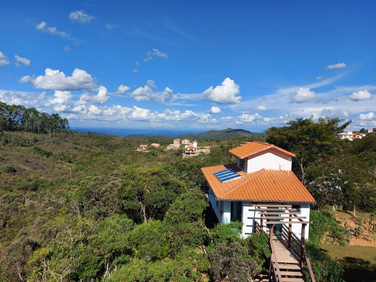 Casa 4 suítes, cozinha completa. Lavras Novas MG