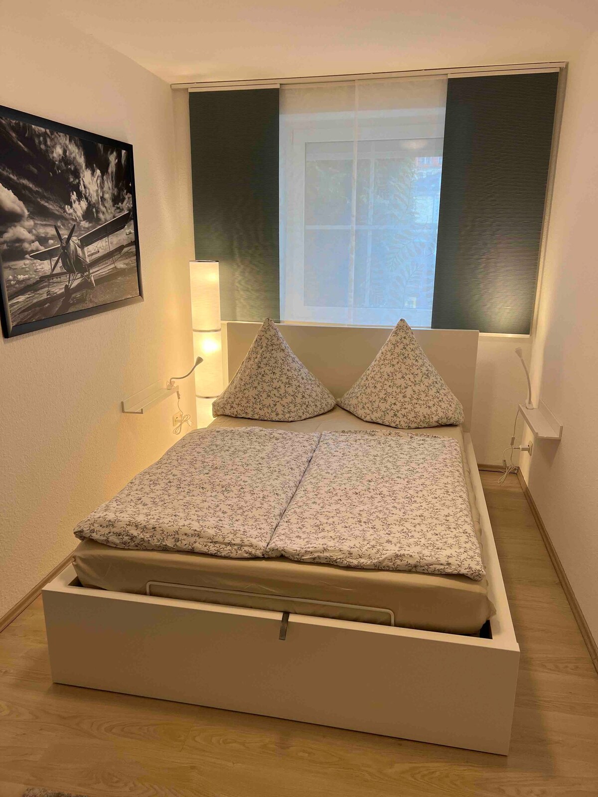 现代双卧室公寓「新装修」