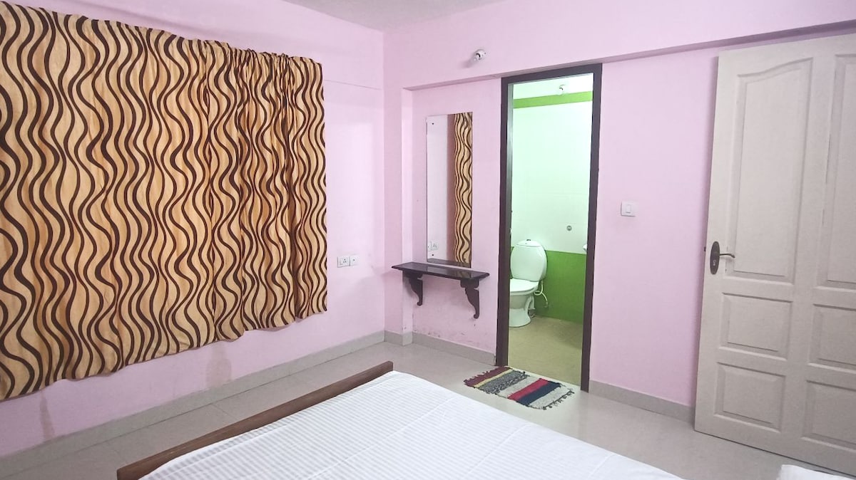 Fully furnished 3BHK apartment