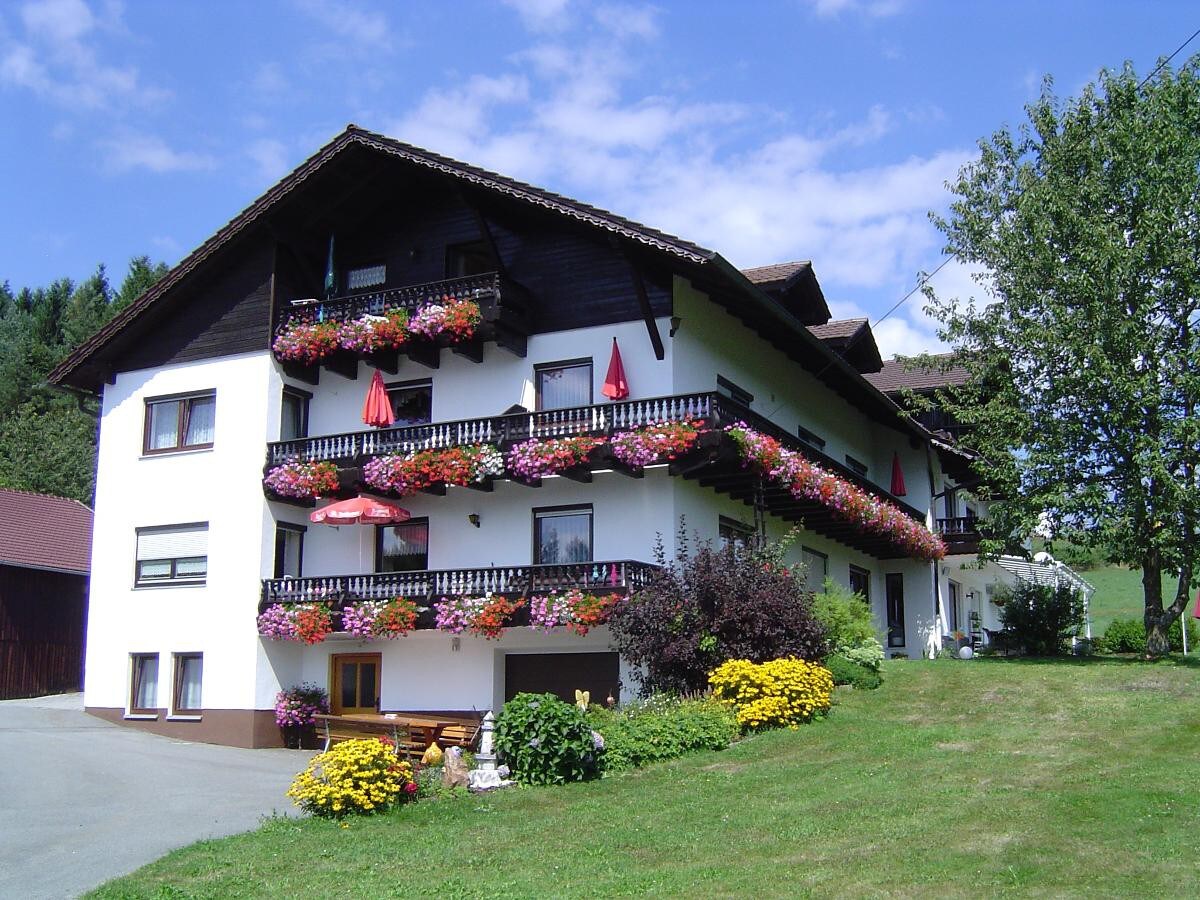 Ferienwohnungen Penzkofer F**** (Viechtach), Ferienwohnung Himmelwies (40qm) mit großem Balkon