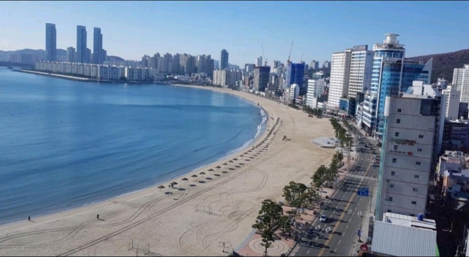 # Sunny House # Panorama View # Gwangan Bridge正面#就在海滩正前方# Netflix免费