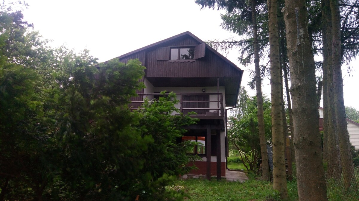湖边的房子/Dom nad jeziorem ， 35公里格但斯克