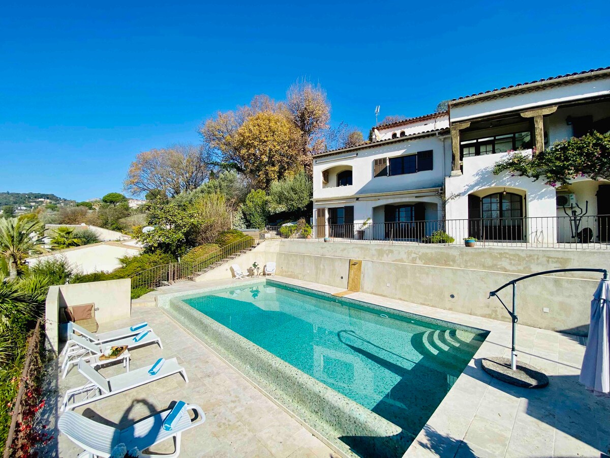 Beautiful 5 bed villa & pool