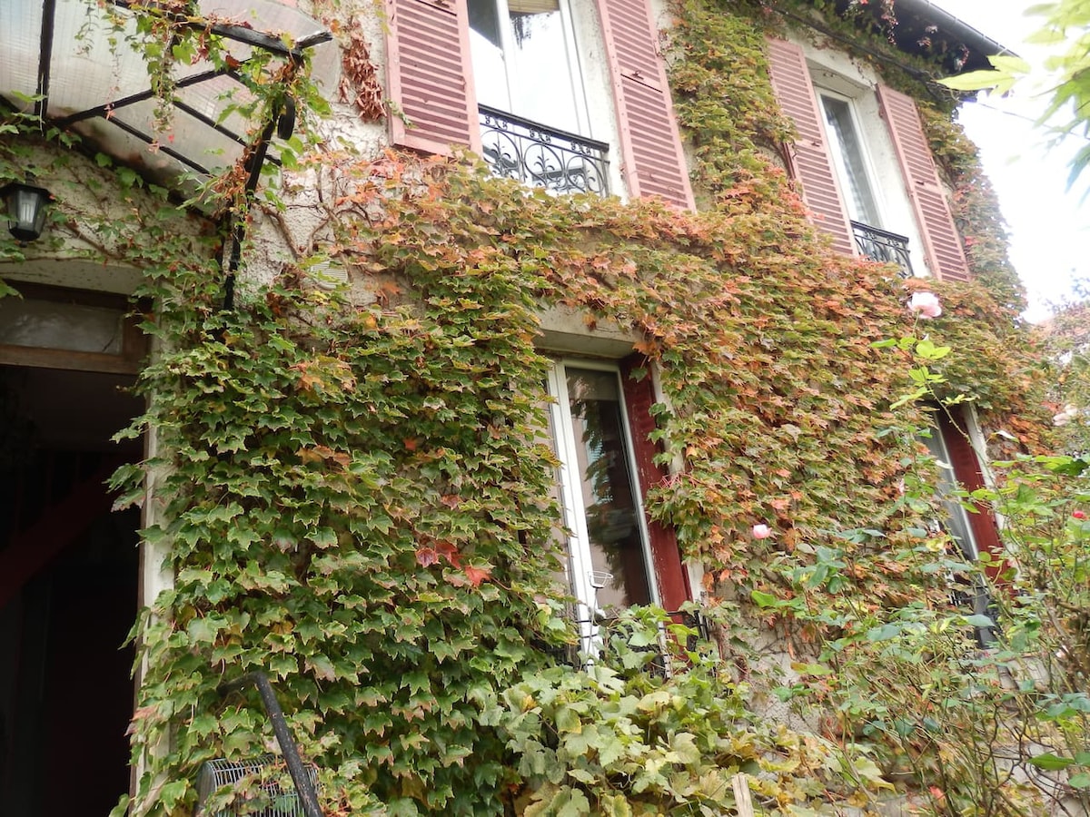 Petite chambre chez l'habitant