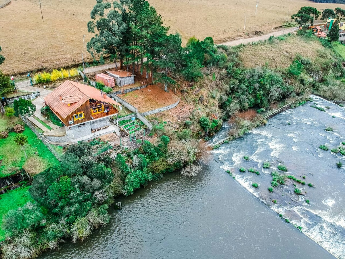 Cabana Bururi, casa de campo à beira do Rio Bururi