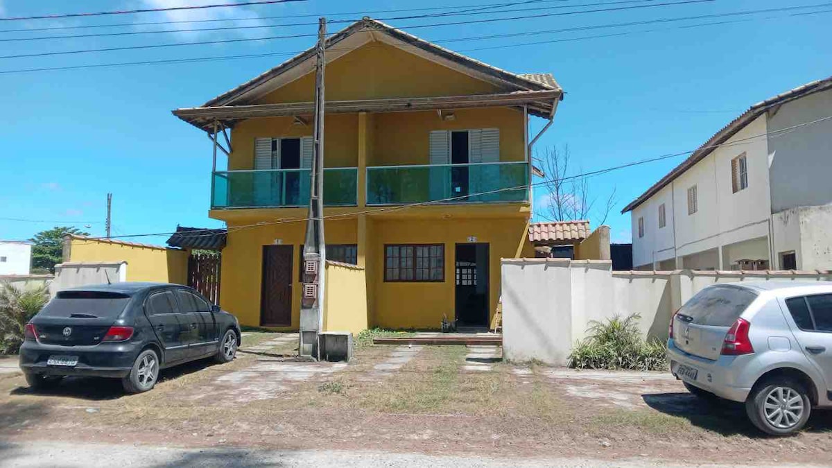 Casa frente ao mar pe na areia ótima localização