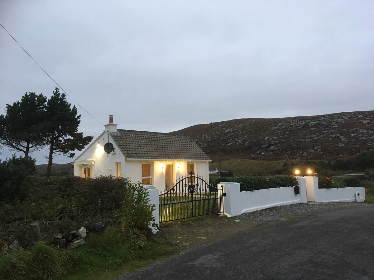 Coastal Cottage Lettermacaward (Dungloe 14公里)