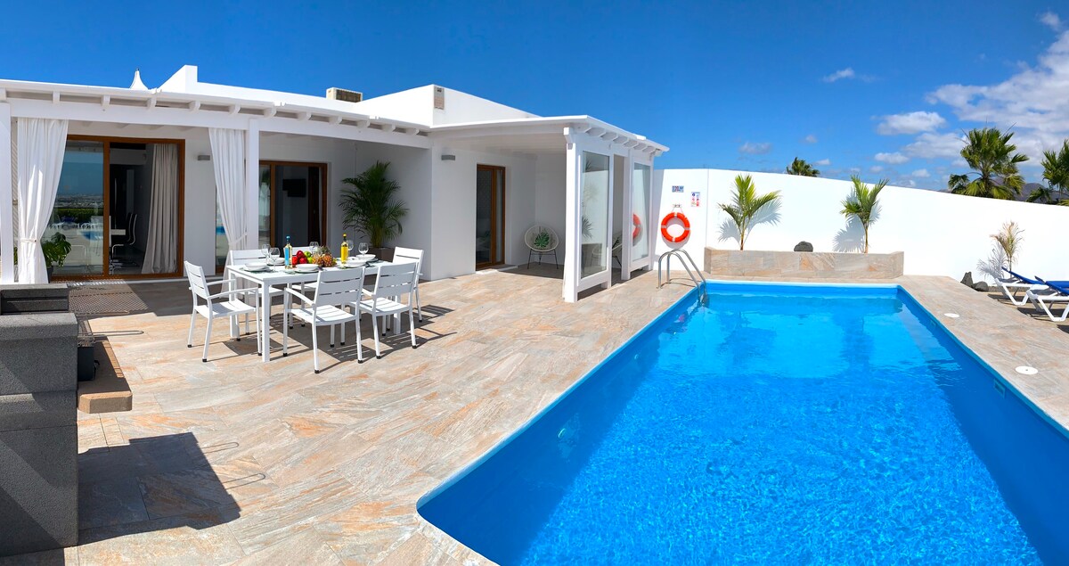 Villa El Ancla *****Sea Views & Relax