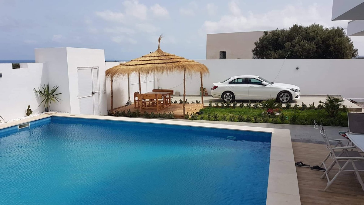Villa de maître avec piscine et hammam marocain