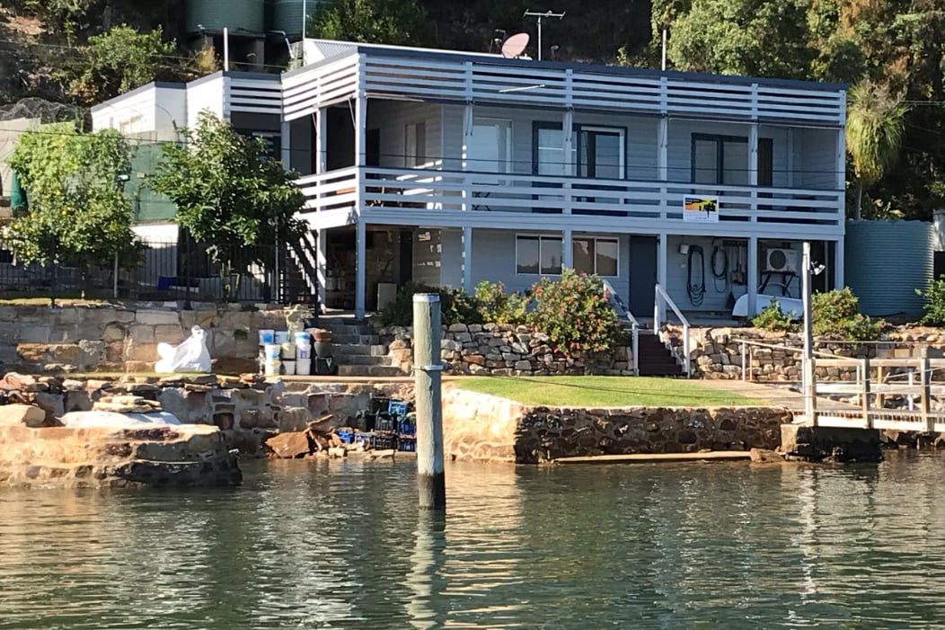 "SUNDECK" Waterfront  HAWKESBURY, COWAN, PITTWATER