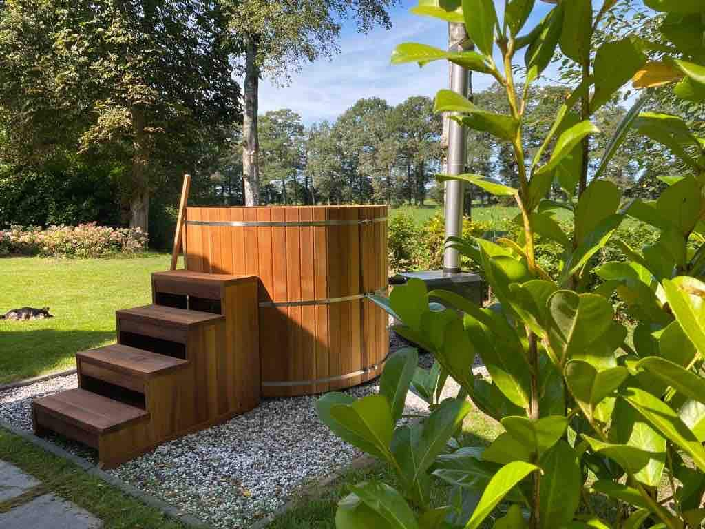 Luxe 4p villa met hottub, vrij uitzicht, bosrijk