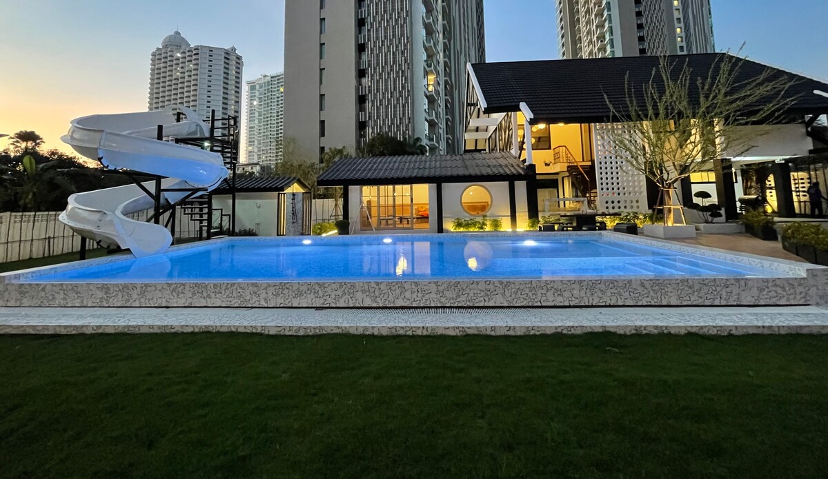 Saga Pool House