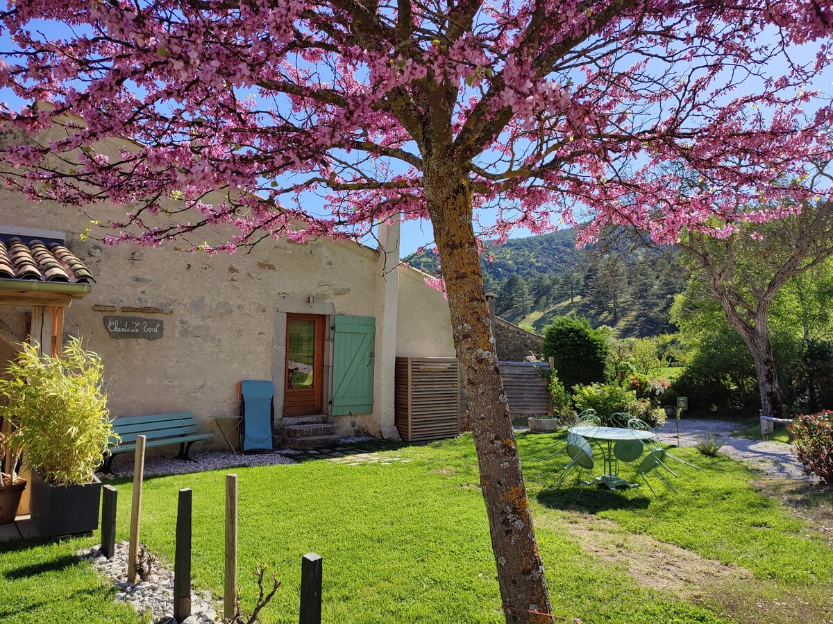 Joli gîte au Calme
Gîte Chante Le Vent classé 3*