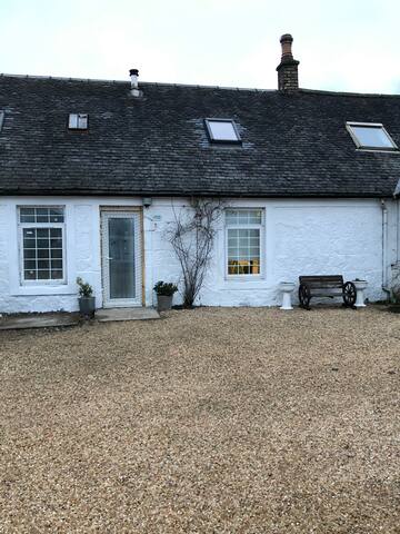 grooms cottage outdoor private hot tub from 80