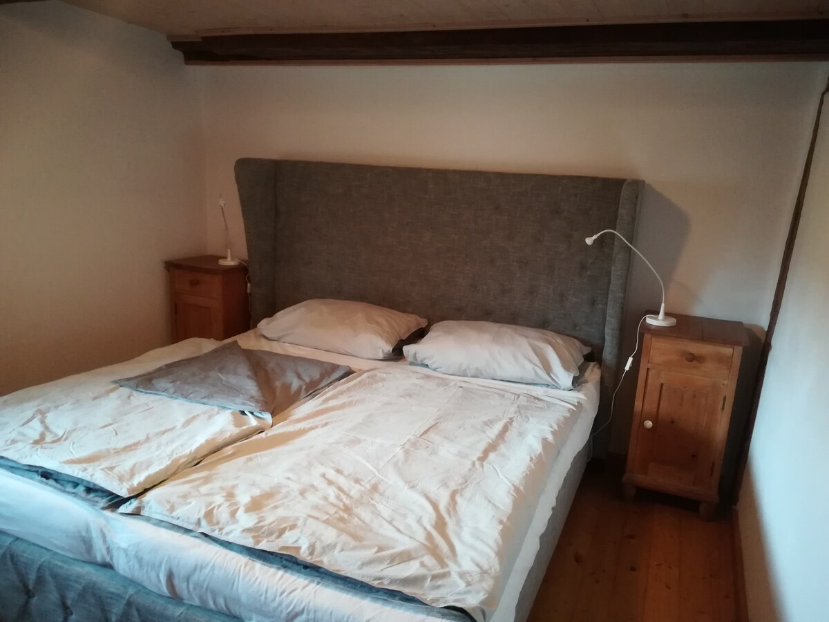 Owingen的老式农舍，是正确的房间，