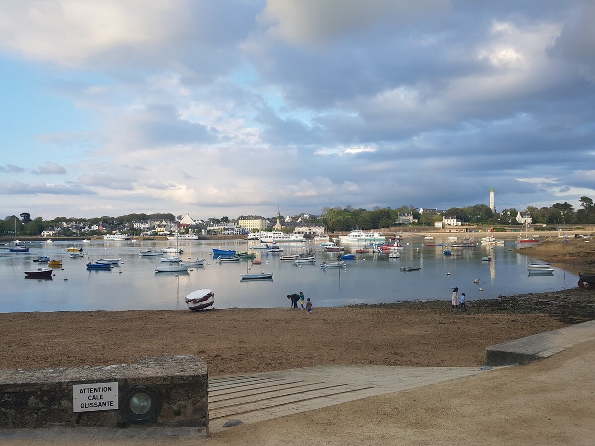 Maison Bretonne à deux pas du port et de la plage