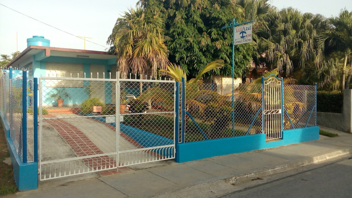 2 Villa Azul