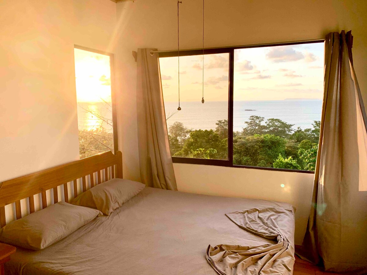 Cotinga Nest - King Bed, Ocean View