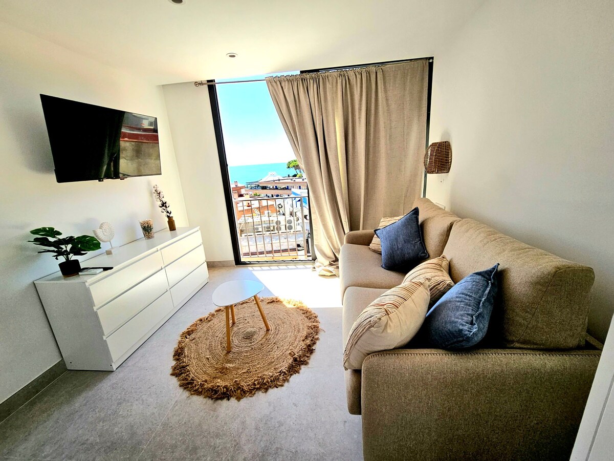 Sea view apartment