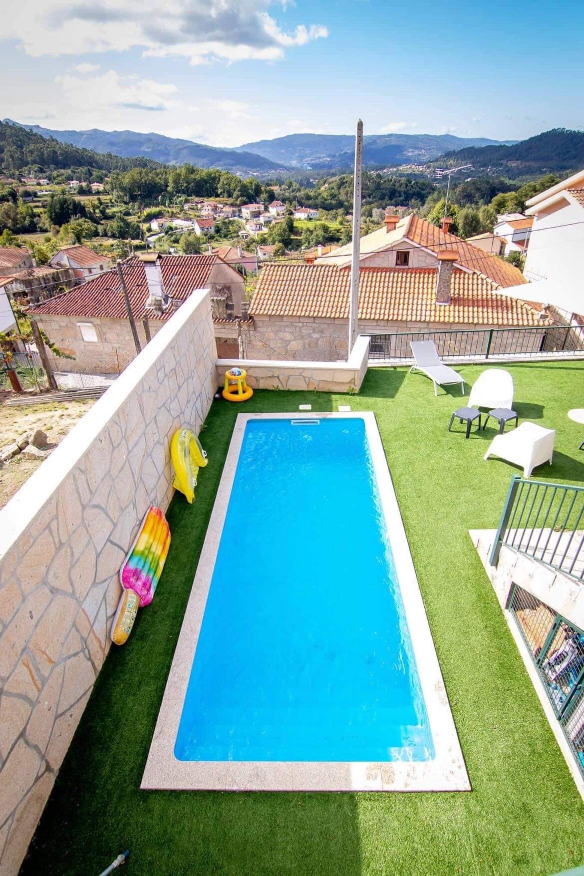 ANAYN
Excelente Moradia com piscina privada/Gerês.