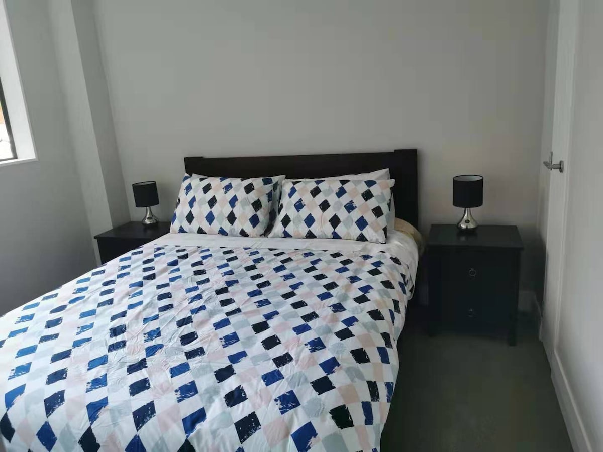 北岸Albany繁华商圈 两室一厅全新公寓 Two bedrooms Apartment