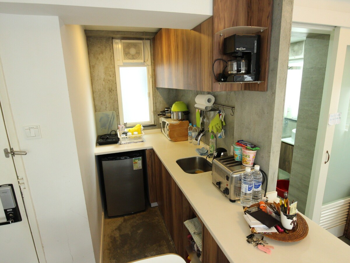 位于香港市中心的新舒适现代单间公寓