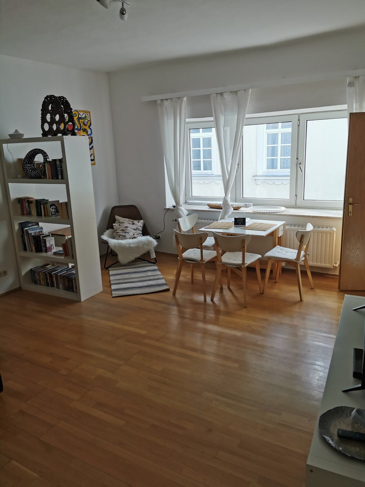 公寓面积为70平方米，位于巴特伊施尔（ Bad Ischl ）市中心