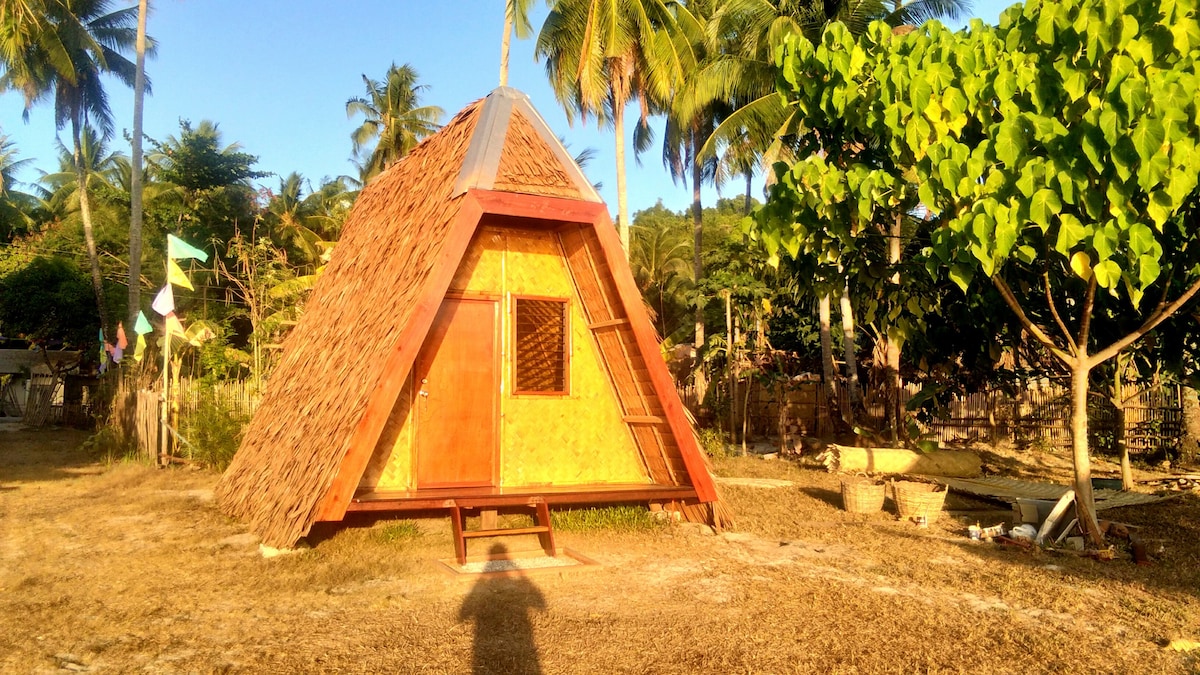 Acuario Beach Inn Beachfront Cabana