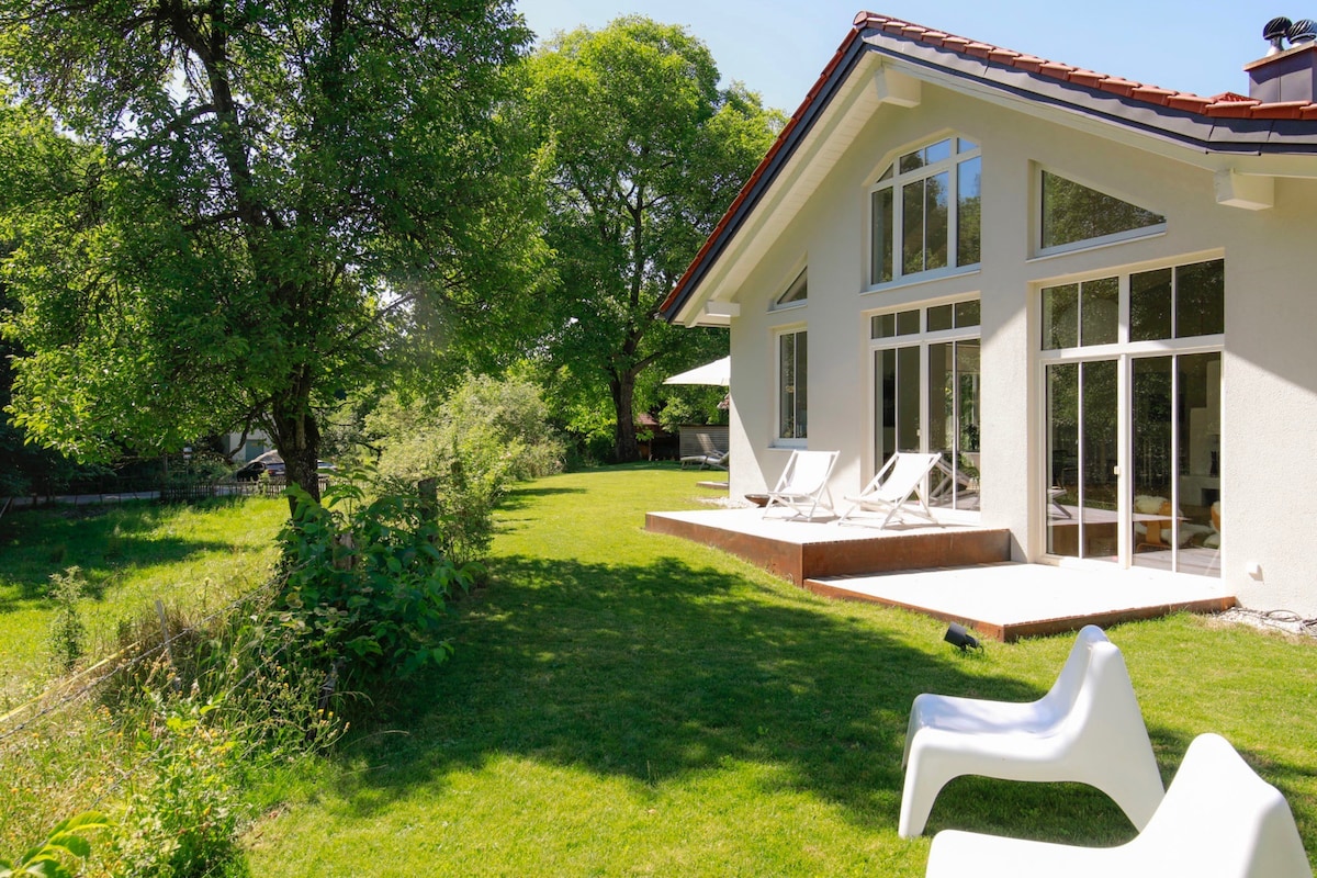 慕尼黑附近Ammersee的现代设计乡村别墅