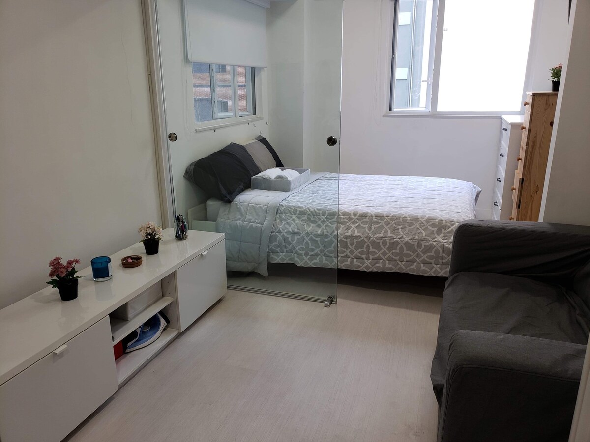 Modern studio in Sheung Wan