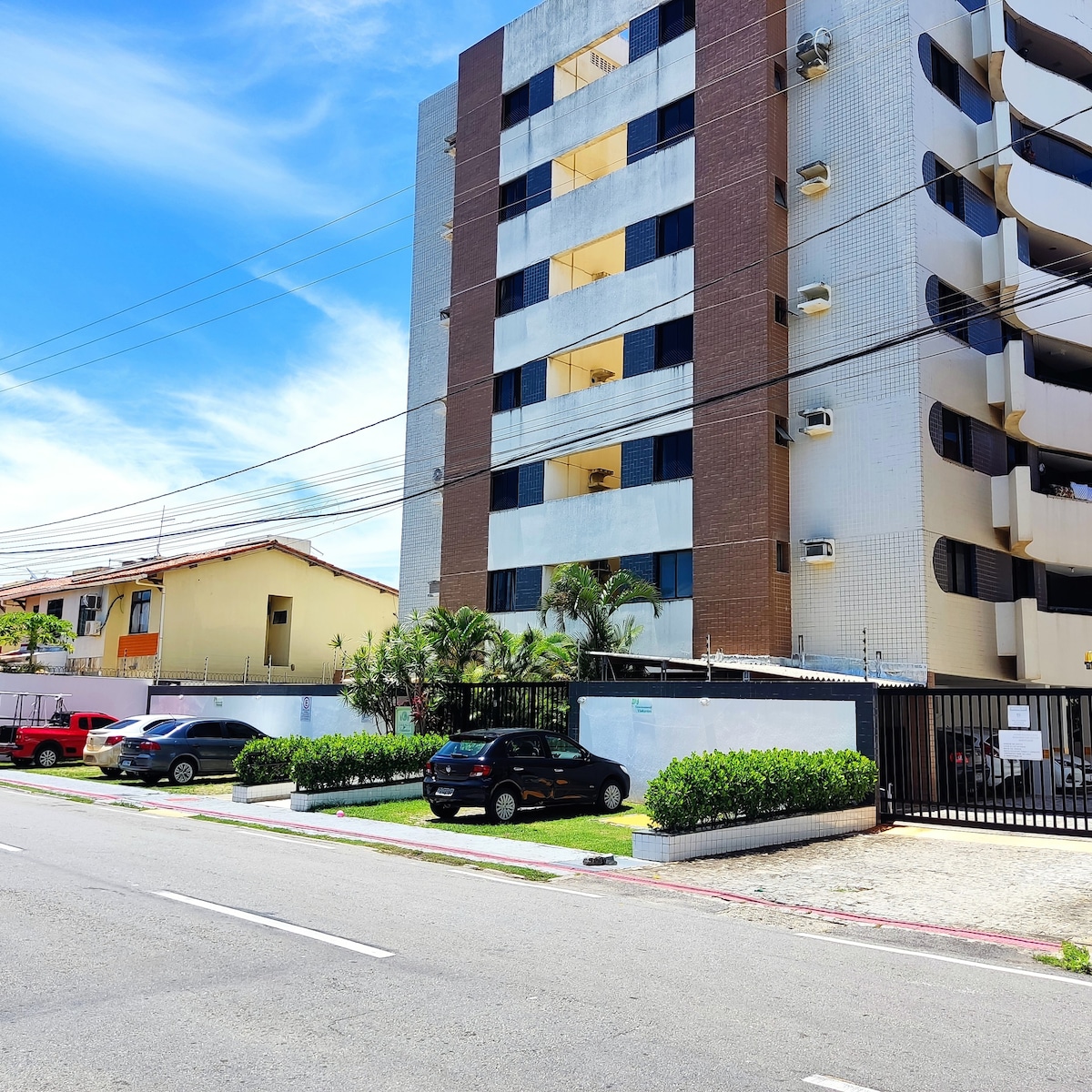 公寓配备（ 3张QT4床） +无线网络，距离Aracaju海滨500米