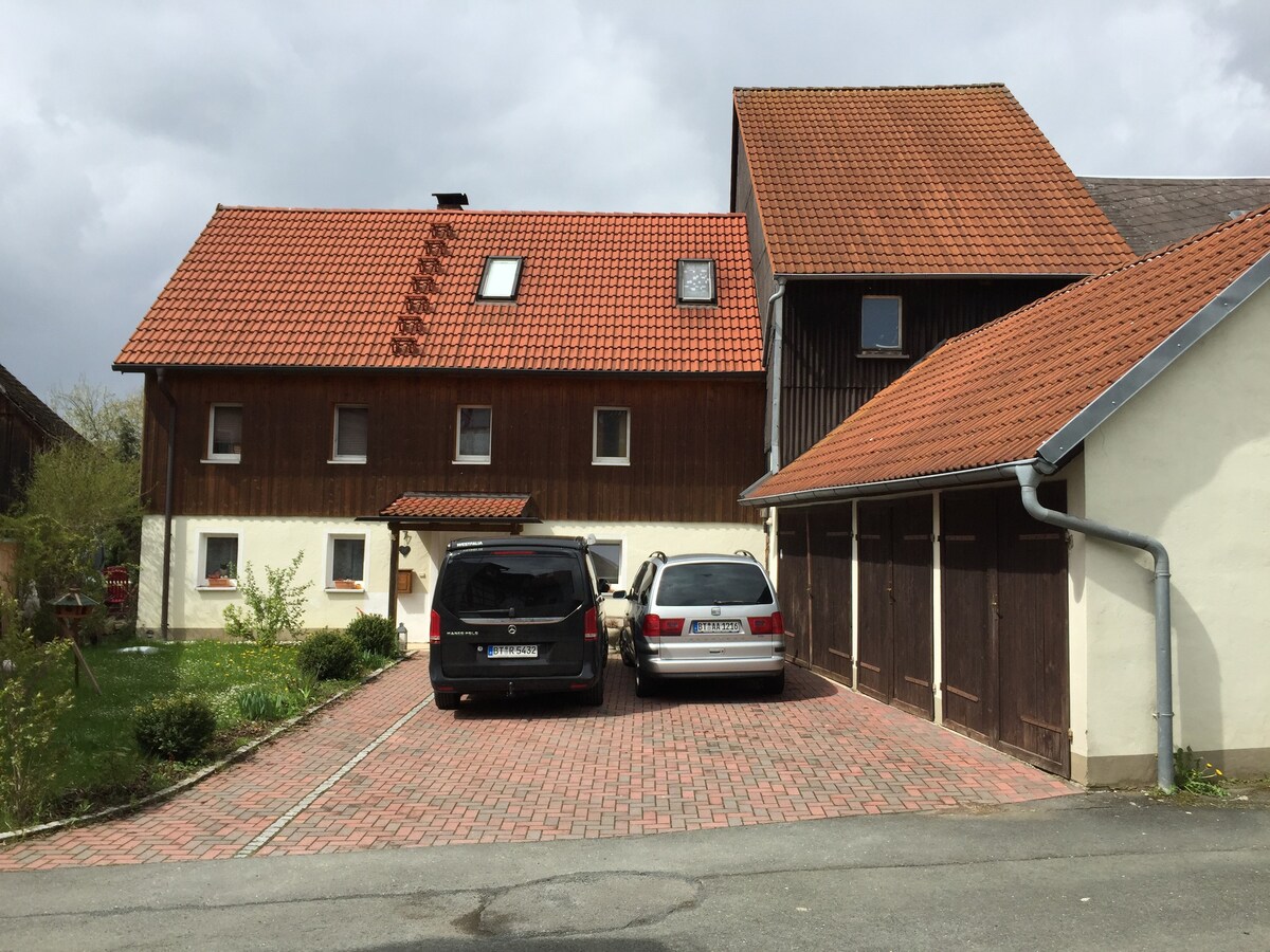 靠近拜勒伊特（ Bayreuth ） ：整套木质房屋，舒适225平方米，